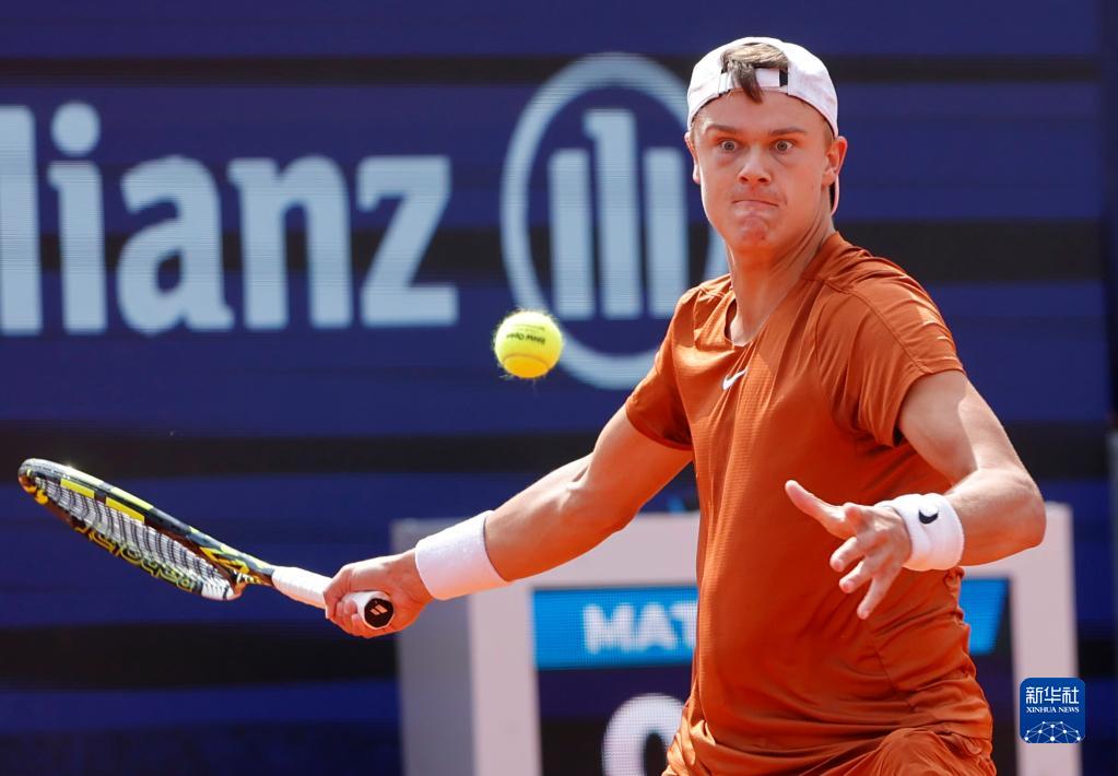 朱正与库里 朱正与库里